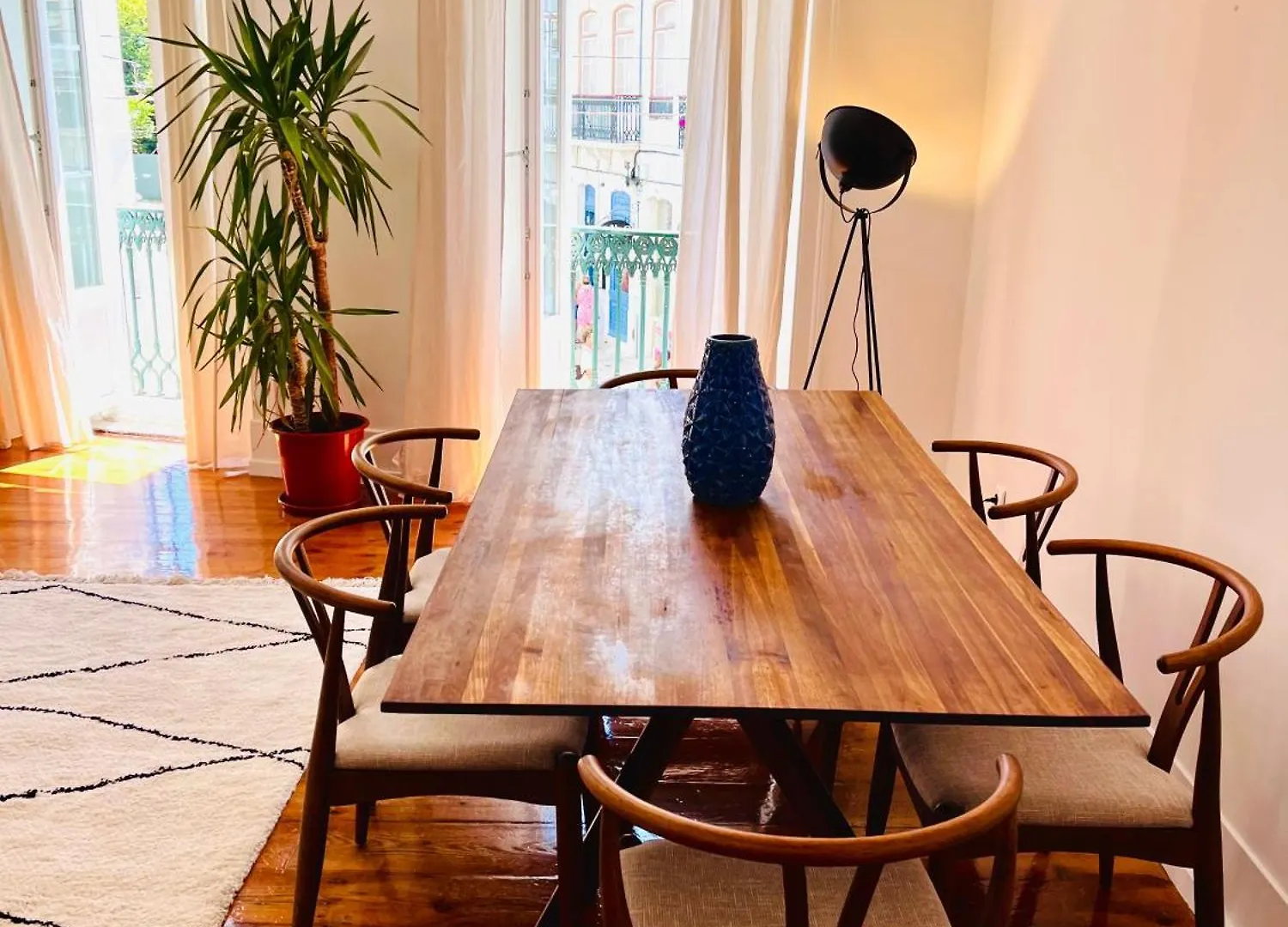 The Royal Prince Garden Apartments In Principe Real Portugal