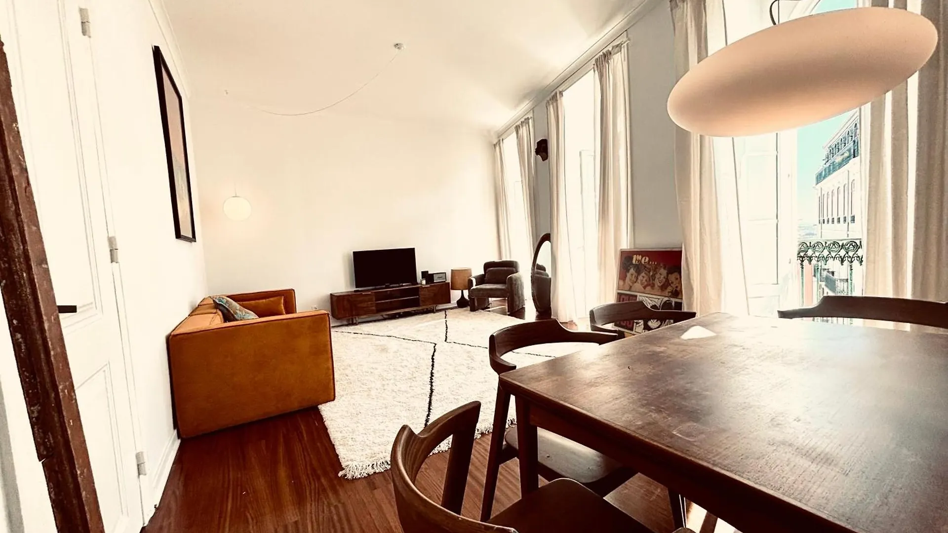 The Royal Prince Garden Apartments In Principe Real Lisbon