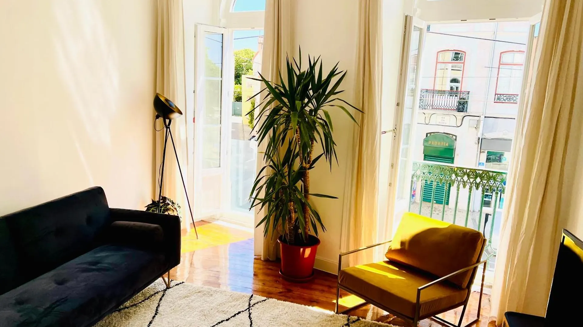 The Luxurious 3Bedroom Apartment In Principe Real - 3D Lisbon 0*,