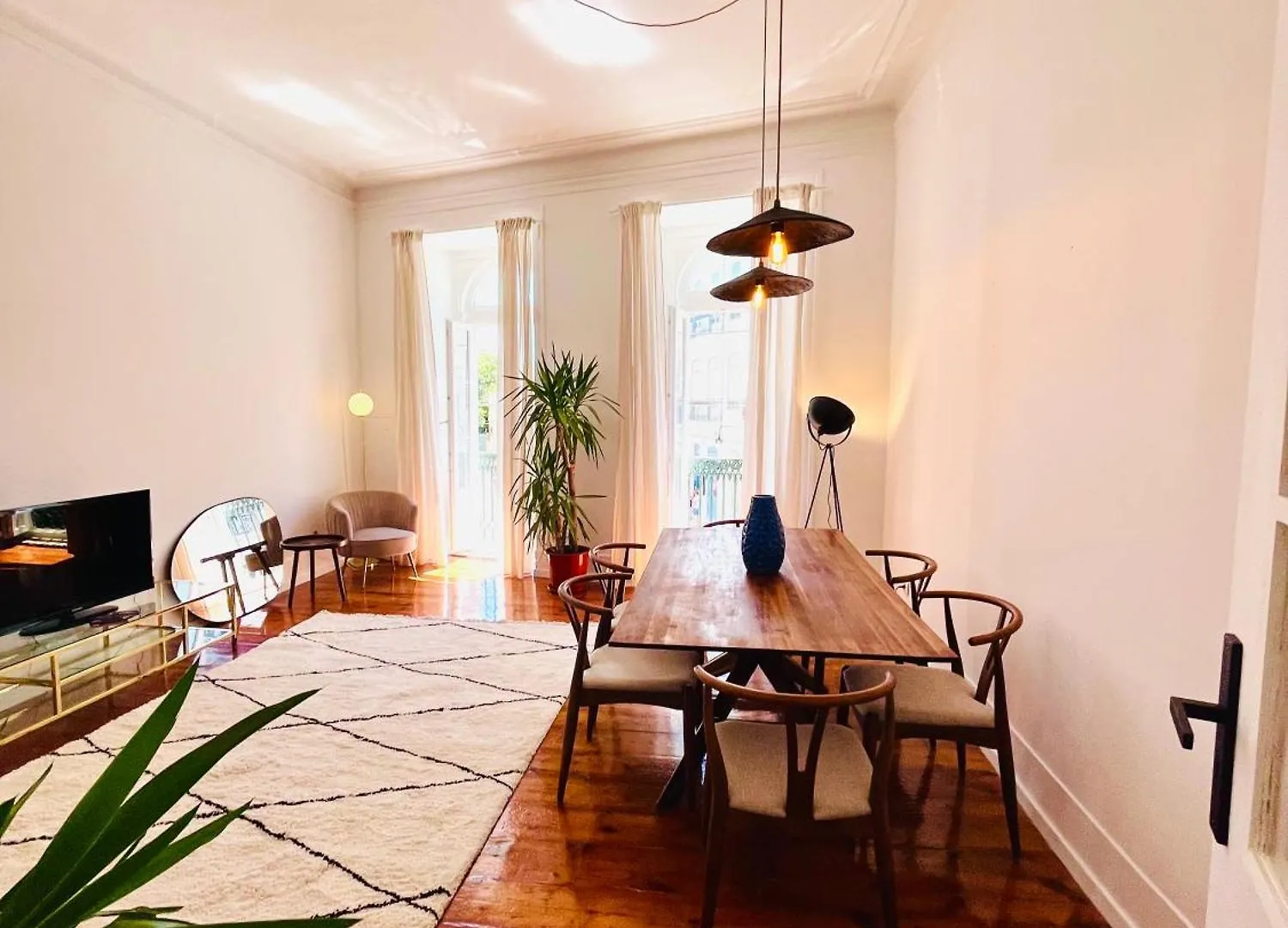 The Royal Prince Garden Apartments In Principe Real Portugal