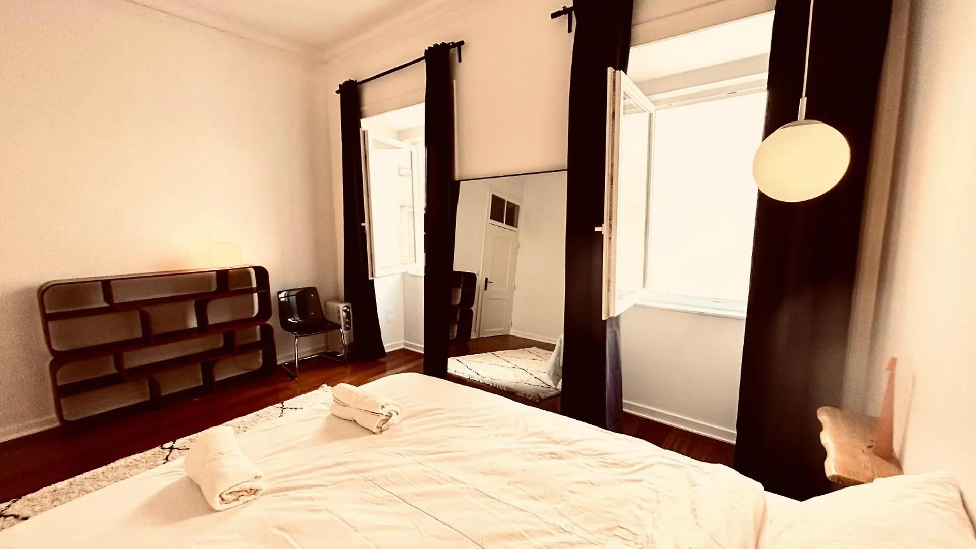 The Royal Prince Garden Apartments In Principe Real Portugal